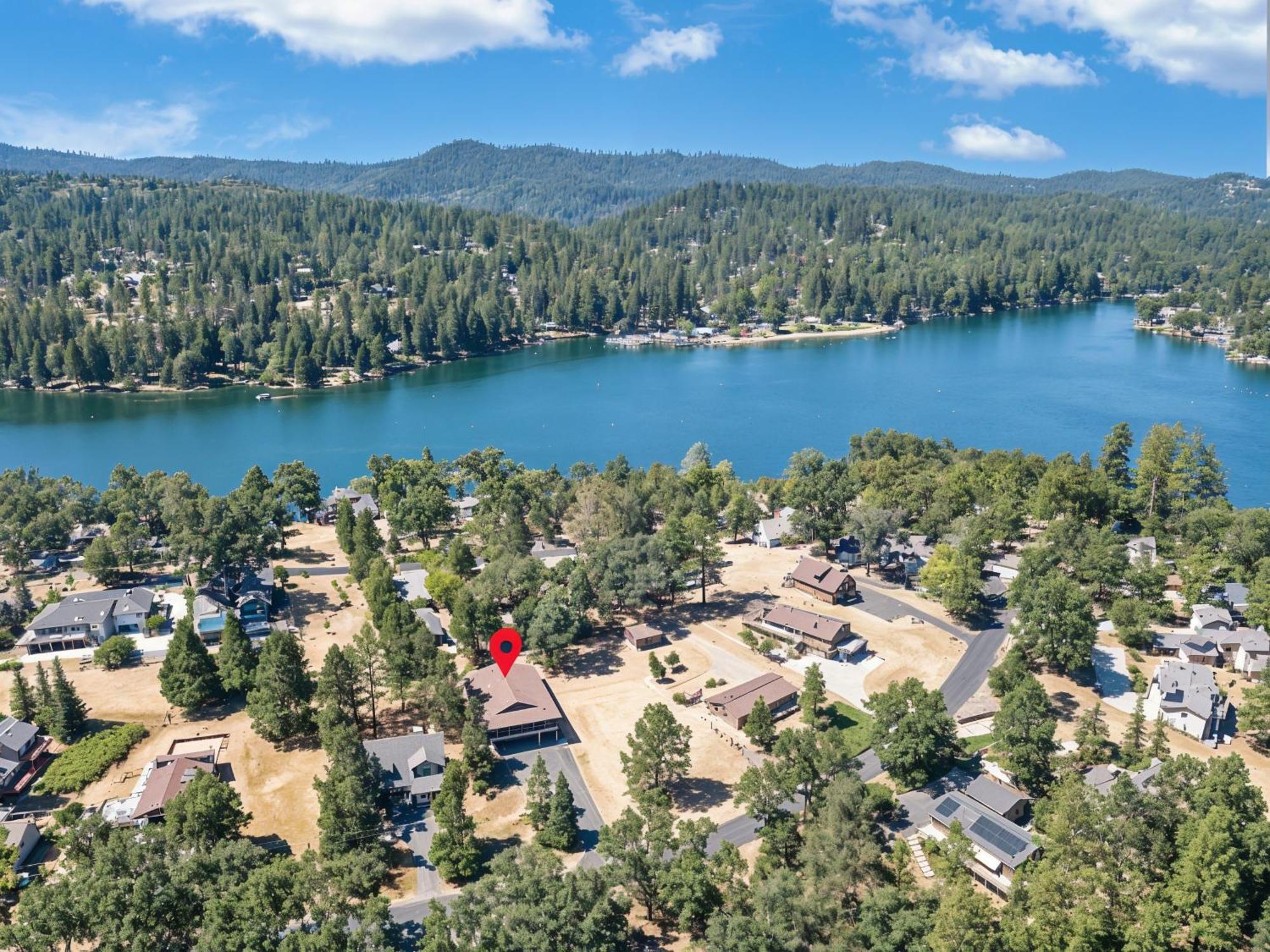 Fisherman's Cove Retreat - Game Included! Groveland